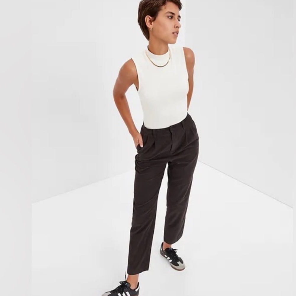 GAP High Rise Taper Pants with Washwell Brown Noir Size 8